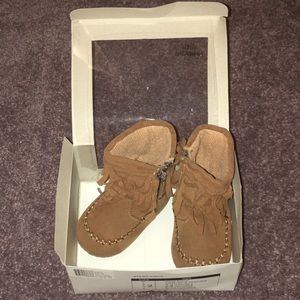 Infant Size 2 Fringe Boots